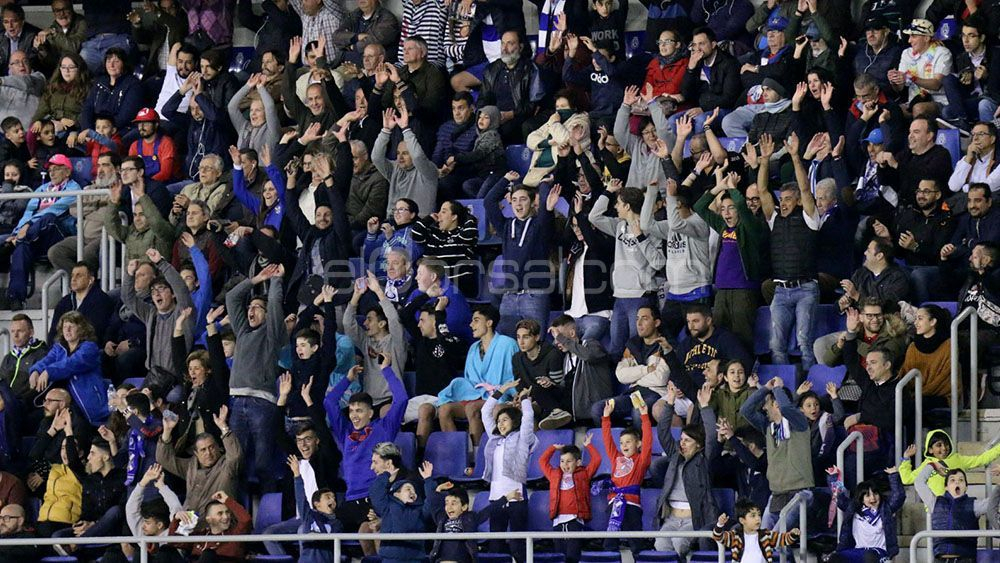 El CD Tenerife alcanza los 10 000 abonados a dos días de su estreno en