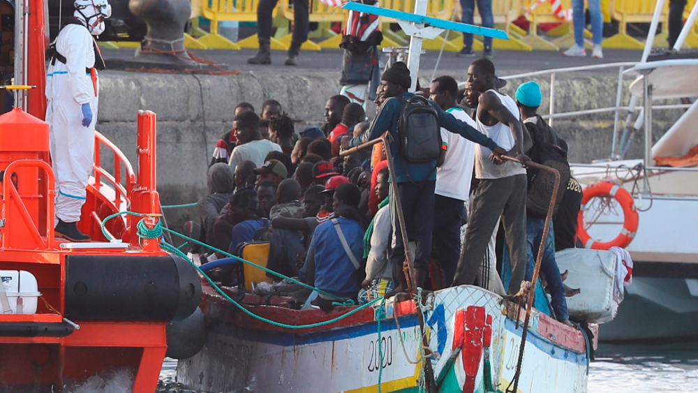 Canarias Ha Recibido Ya 11409 Inmigrantes En Patera 5328 Solo En Octubre 3264