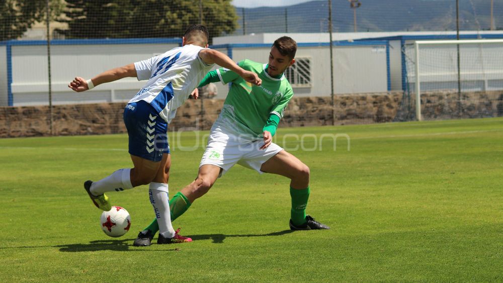 El CD Tenerife B Arrolla Al Estrella Y Acaricia El Título De La Tercera ...