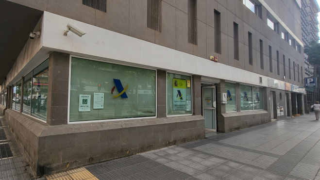Sede de la Agencia Tributaria Canaria en Las Palmas de Gran Canaria. / AH Sede de la Agencia Tributaria Canaria en Las Palmas de Gran Canaria. / AH