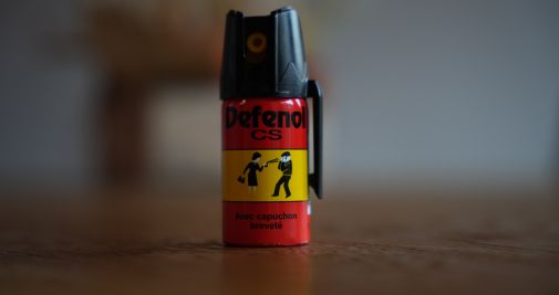 El spray de pimienta es legal en España? - Noticias Nidec Defense