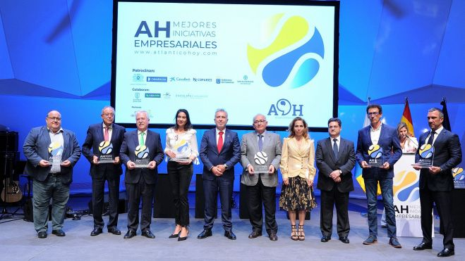 Los premiados de las Mejores Iniciativas Empresariales de Atlántico Hoy 2023./ AH - JESÚS BILBAO