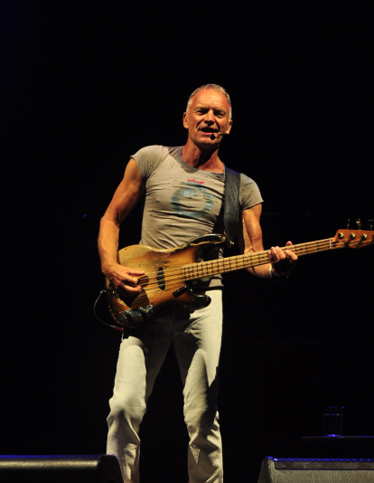 Sting interpretando 'Message in a bottle' en Tenerife./ AH