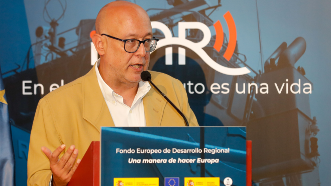 El director de Salvamento Marítimo, José Luis García, durante la presentación del sistema iSAR este martes en Las Palmas de Gran Canaria / EFE- ELVIRA URQUIJO A.