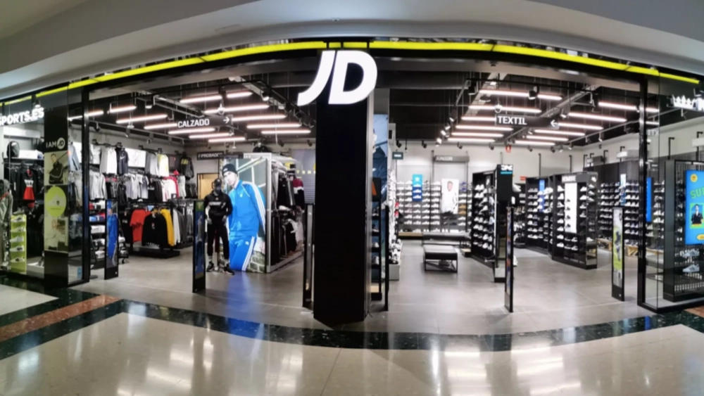 La cadena deportiva JD abre en Tenerife su tienda m s grande de