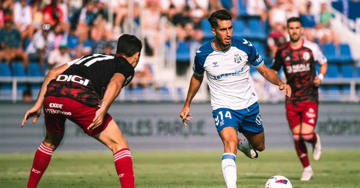 Alineaciones de cd tenerife contra burgos club de fútbol