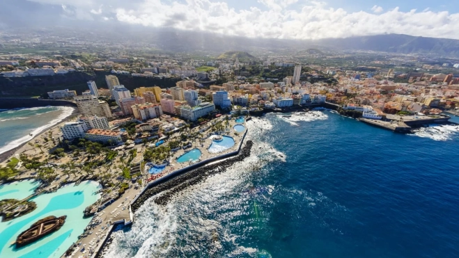Panorámica turística de Puerto de La Cruz / ASHOTEL Panorámica turística de Puerto de La Cruz / ASHOTEL