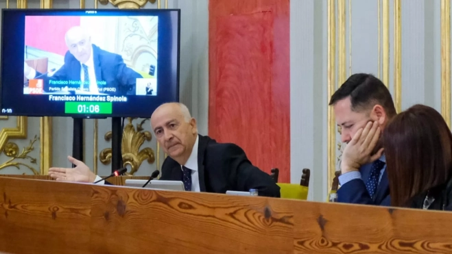 Imagen de Francisco Hernández Spínola en el pleno / AYUNTAMIENTO DE LAS PALMAS DE GRAN CANARIA