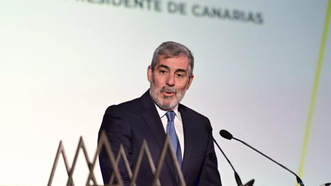 Fernando Clavijo, presidente del Gobierno de Canarias, en los Premios Atlántico al Liderazgo de Atlántico Hoy./ AH Fernando Clavijo, presidente del Gobierno de Canarias, en los Premios Atlántico al Liderazgo de Atlántico Hoy./ AH