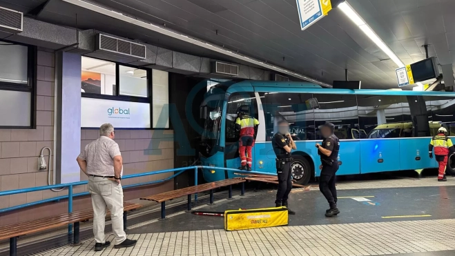 Imagen del accidente en San Telmo / MARCOS MORENO - AH