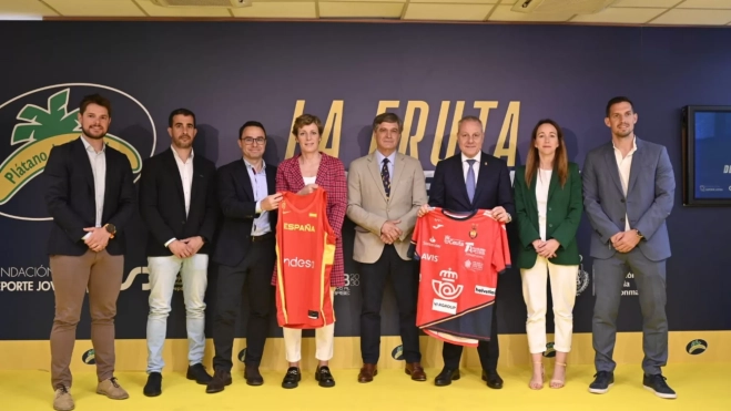 Presentación de Plátano de Canarias como fruta oficial de las selecciones de balonmano y baloncesto./ CEDIDA Presentación de Plátano de Canarias como fruta oficial de las selecciones de balonmano y baloncesto./ CEDIDA