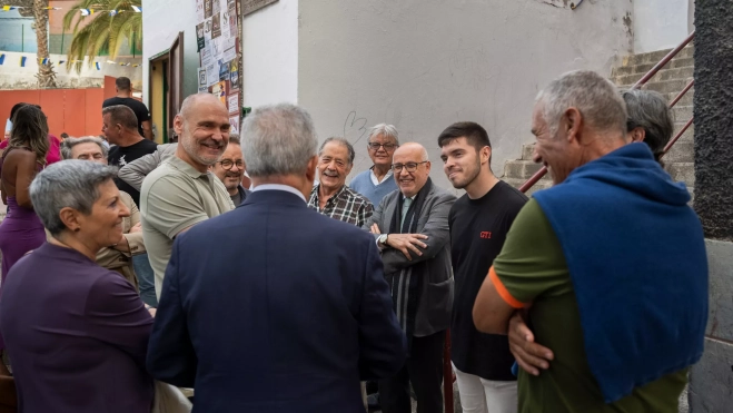 Antonio Morales durante el pregón de las Fiestas de San Juan / David Delfour - Cabildo de Gran Canaria