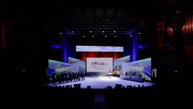 El Auditorio Alfredo Kraus acogió la ceremonia. / AH