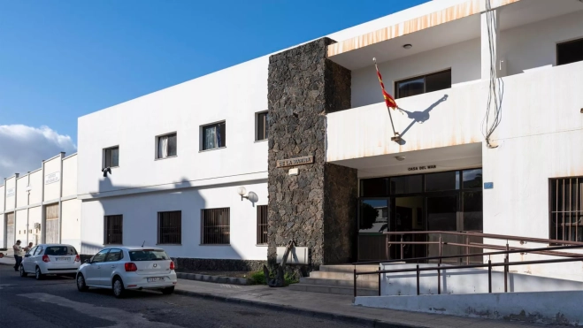 Casa del Mar de Arrecife, usada como centro de acogida de emergencia para menores extranjeros./ EFE/ADRIEL PERDOMO