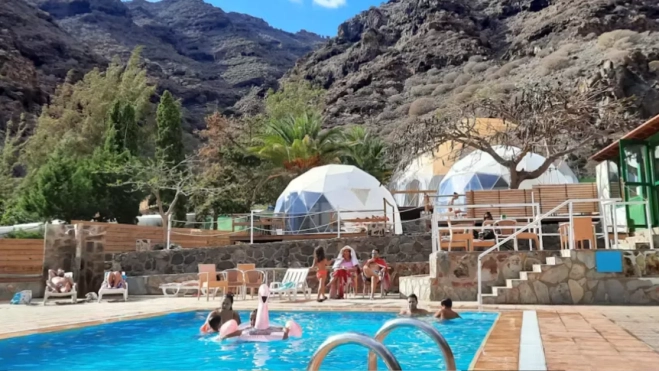 Imagen del camping más llamativo de Canarias, el Blue Ocean Camp / BLUE OCEAN CAMP (1)