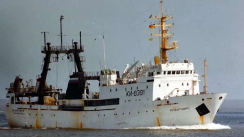 El buque pesquero ruso Atlantniro, que realizará un sondeo de los caladeros de la costa africana, incluidas las aguas al sur de Canarias./ VESSELTRACKER