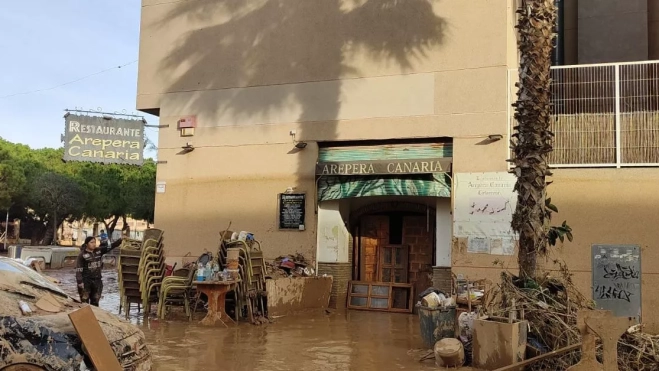 Así sigue Arepa Canaria, el restaurante fundado por la tinerfeña Olga María Méndez que ha sido destrozada por el temporal. / AH