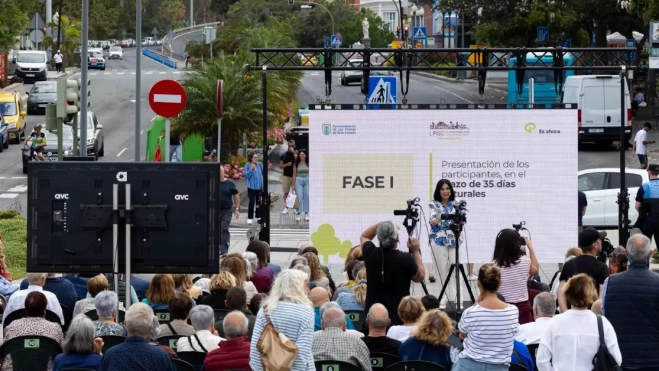 Carolina Darias presenta el concurso del Paseo Guiniguada / EFE