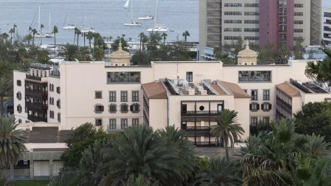 Panorámica del Hotel Santa Catalina. / QUIQUE CURBELO-EFE