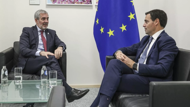 Fernando Clavijo se reunió con el nuevo lehendakari, Imanol Pradales, con el que coincidió en el pleno del Comité de las Regiones de la Unión Europea