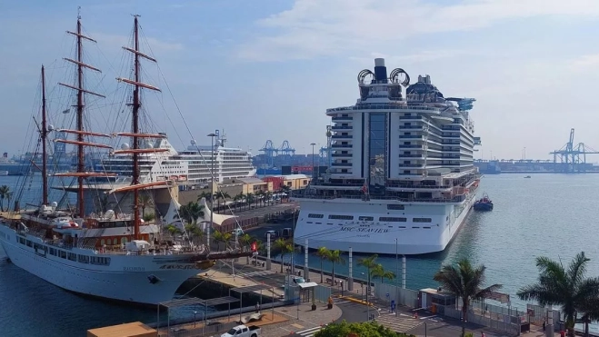 Cruceros atracados en el muelle de Santa Catalina, en el Puerto de Las Palmas. / AH Cruceros atracados en el muelle de Santa Catalina, en el Puerto de Las Palmas. / AH