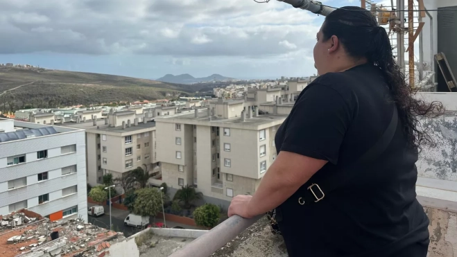 Lourdes Martín desde su azotea / ATLÁNTICO HOY - MARCOS MORENO Lourdes Martín desde su azotea / ATLÁNTICO HOY - MARCOS MORENO