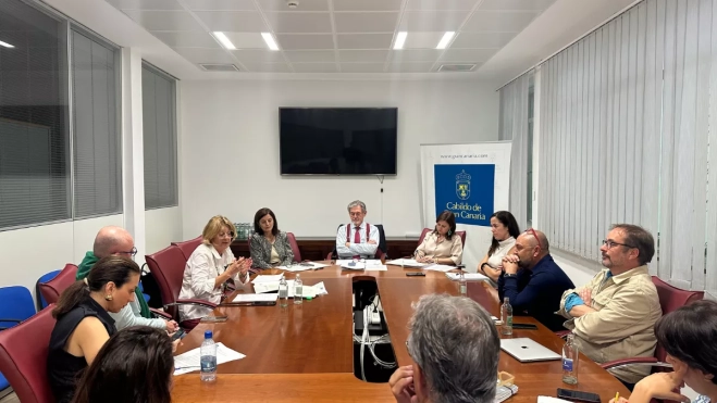 Comisión del Cabildo donde se abordó la ampliación de crédito / ATLÁNTICO HOY - MARCOS MORENO Comisión del Cabildo donde se abordó la ampliación de crédito / ATLÁNTICO HOY - MARCOS MORENO